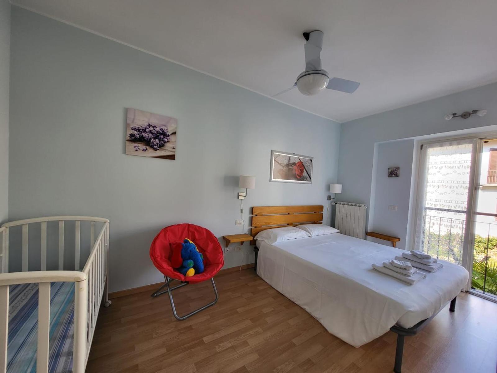 Red Apartment - Residenza Silvana ヴェルバーニア エクステリア 写真