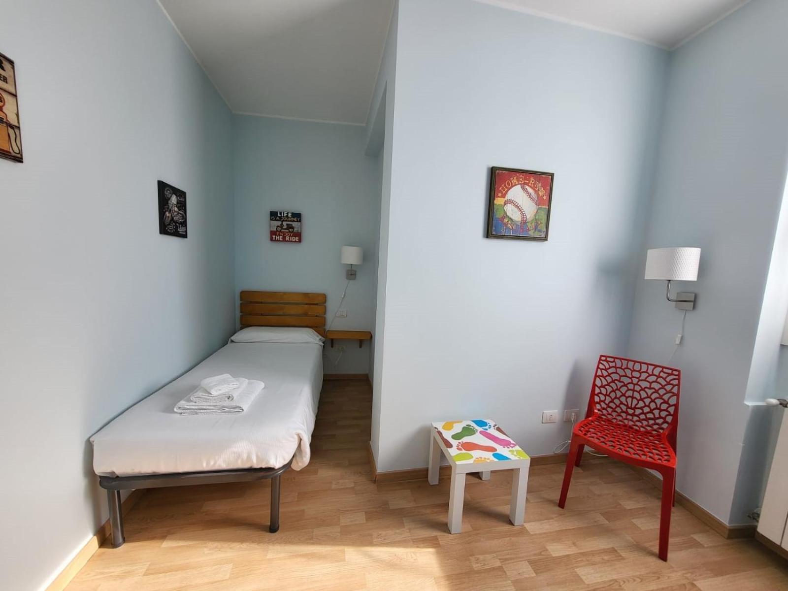 Red Apartment - Residenza Silvana ヴェルバーニア エクステリア 写真